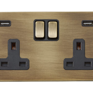 2 gang 13A Double Pole Switched Socket with 2 USB Outlets 2x2.4A (4.8A Total)