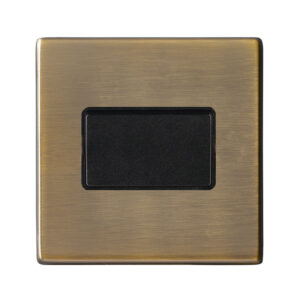 1 gang 10A Triple Pole Rocker