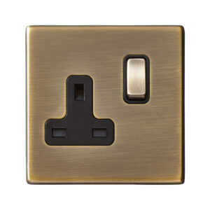 1 gang 13A Double Pole Switched Socket