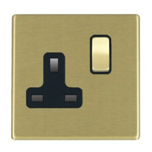 1 gang 13A Double Pole Switched Socket